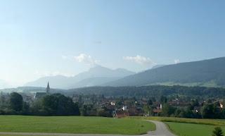 Vues de la campagne et de la périphérie des Alpes