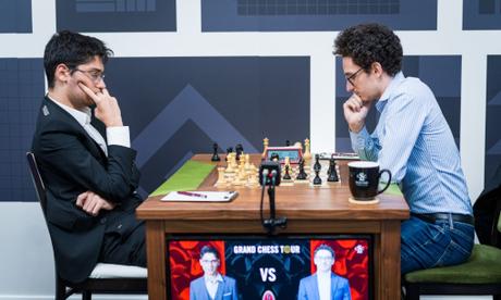 Magnus Carlsen donne une leçon à Ian Nepomniachtchi