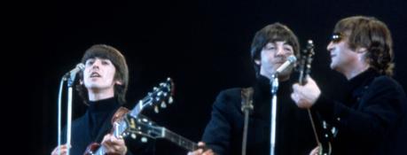 George Harrison dit que les auteurs ont écrit des livres sur les Beatles par “malice”. George Harrison dit que les auteurs ont écrit des livres sur les Beatles par