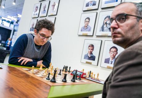 Hans Niemann 19 ans remporte son duel face à Magnus Carlsen !