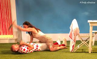 Gazon maudit mis en scène par Hélène Zidi au Théâtre du Roi René (Avignon 2022)