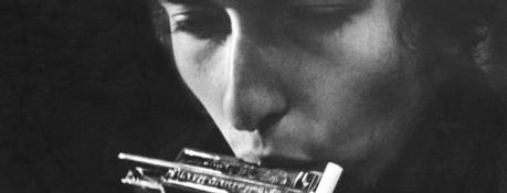 George Harrison a déclaré qu'il n'a jamais essayé consciemment de copier la voix de Bob Dylan.