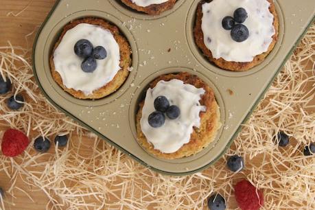 Muffins à la courgette, au yaourt et à la vanille, glaçage au yaourt