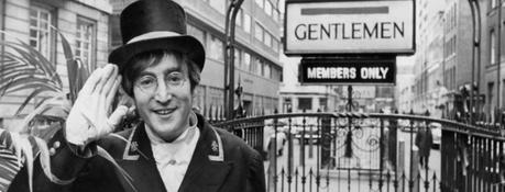 Écoutez la démo originale de “Mean Mr. Mustard” des Beatles. Écoutez la démo originale de “Mean Mr. Mustard” des Beatles.