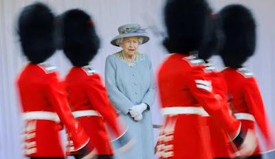 Hommages à la Reine Elizabeth II
