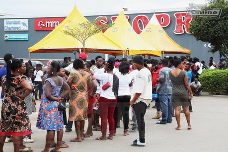 Les propriétaires de cartes SIM de téléphones mobiles bloqués peinent à se reconnecter Les propriétaires de cartes SIM de téléphones mobiles bloqués peinent à se reconnecter
