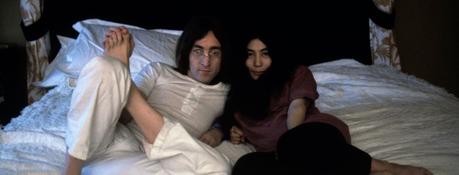 John Lennon a renforcé son lien avec Yoko Ono d’une manière subtile mais profonde John Lennon a renforcé son lien avec Yoko Ono d'une manière subtile mais profonde