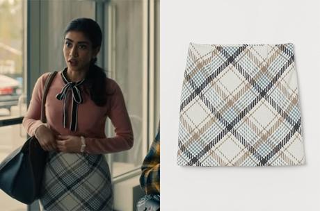 THE IMPERFECTS : Abbi’s plaid short skirt in S1E01