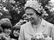 Pourquoi George Harrison déclaré gentillesse Reine Elizabeth “n’a fait qu’empirer choses”.