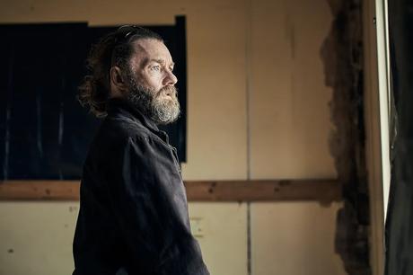 Premier trailer pour The Stranger de Thomas M. Wright