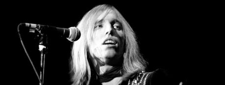 La femme de George Harrison dit qu’il s’est accroché à Tom Petty après leur rencontre La femme de George Harrison dit qu'il s'est accroché à Tom Petty après leur rencontre