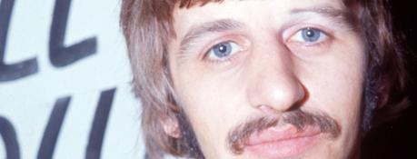 Ringo Starr a révélé un jour ce qui a poussé les Beatles à changer leur son si rapidement.