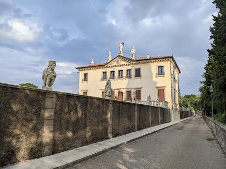 La légende des nains de la villa Valmarana à Vicenza — 22 photographies