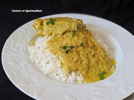 Poulet au curry et lait de coco. Recette facile et pleine de saveurs. Poulet au curry et lait de coco. Recette facile et pleine de saveurs.