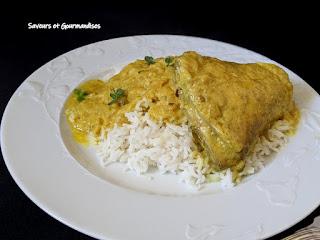 Poulet au curry et lait de coco. Recette facile et pleine de saveurs. Poulet au curry et lait de coco. Recette facile et pleine de saveurs.