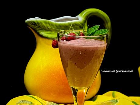 Smoothie aux fruits rouges, recette très facile Smoothie aux fruits rouges, recette très facile