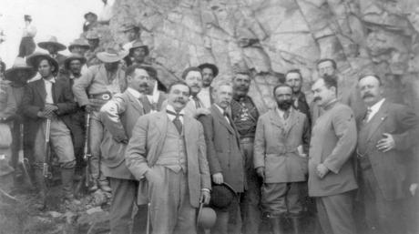 À La Recherche Du Temps Perdu*************************Le Labyrinthe de la Solitude d'Octavio Paz À La Recherche Du Temps Perdu*************************Le Labyrinthe de la Solitude d'Octavio Paz