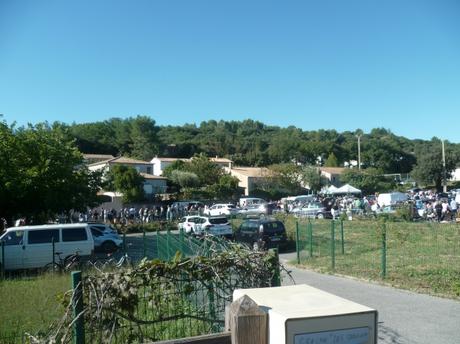 braderie,vide-grenier,brocante,fête,village,organisation,vente,antiquités