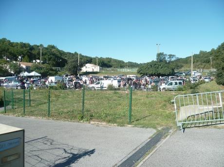 braderie,vide-grenier,brocante,fête,village,organisation,vente,antiquités