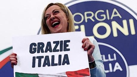 Majorité absolue confortable pour Giorgia Meloni en Italie