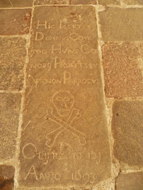 L'ABBAYE DE SYLVANES, dans le SUD AVEYRON histoire,aveyron,abbaye,abbaye cistercienne,culture