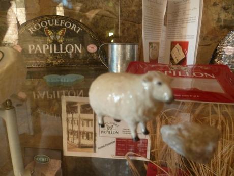 L'ABBAYE DE SYLVANES, dans le SUD AVEYRON histoire,aveyron,abbaye,abbaye cistercienne,culture