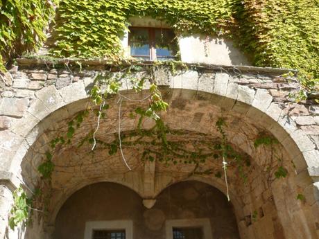 L'ABBAYE DE SYLVANES, dans le SUD AVEYRON histoire,aveyron,abbaye,abbaye cistercienne,culture