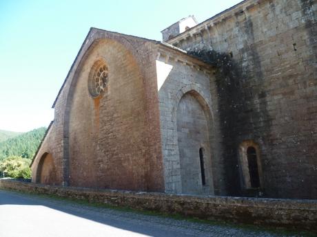 L'ABBAYE DE SYLVANES, dans le SUD AVEYRON histoire,aveyron,abbaye,abbaye cistercienne,culture