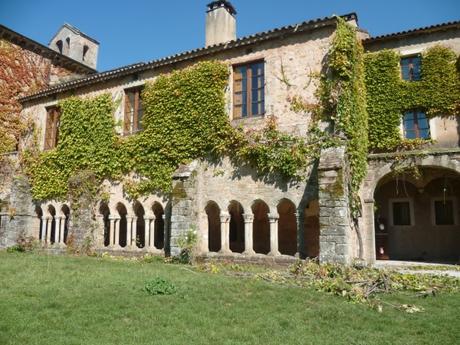 L'ABBAYE DE SYLVANES, dans le SUD AVEYRON histoire,aveyron,abbaye,abbaye cistercienne,culture