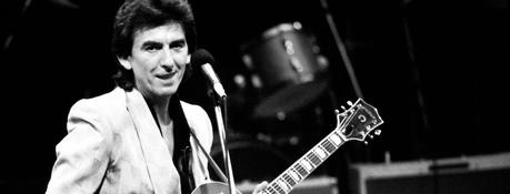 George Harrison a déclaré qu’il utilisait des “accords coquins”.