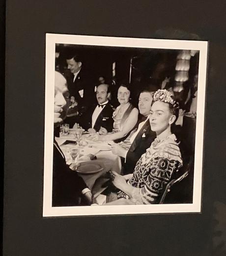 Palais Galliera «  »Frida Kahlo «  » – Au-delà des apparences – jusqu’au 5 Mars 2023.