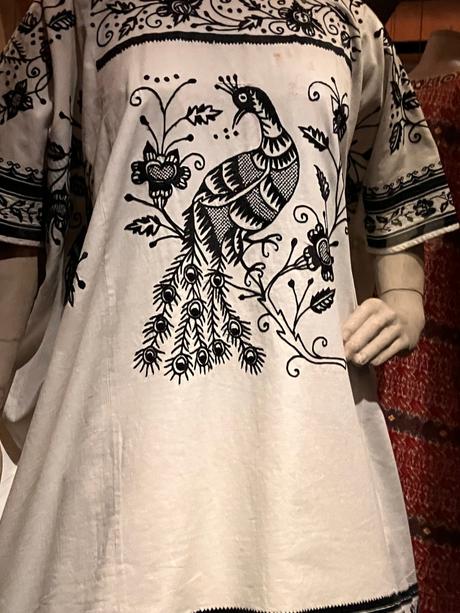 Palais Galliera «  »Frida Kahlo «  » – Au-delà des apparences – jusqu’au 5 Mars 2023.