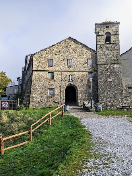 San Pellegrino in Alpe — La légende des Saints Pellegrino et Bianco — Reportage photographique San Pellegrino in Alpe — La légende des Saints Pellegrino et Bianco — Reportage photographique