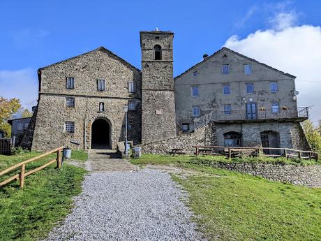 San Pellegrino in Alpe — La légende des Saints Pellegrino et Bianco — Reportage photographique San Pellegrino in Alpe — La légende des Saints Pellegrino et Bianco — Reportage photographique