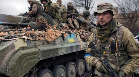 Guerre d’Ukraine: Questions sur l’approvisionnement en armes de la France à Kiev