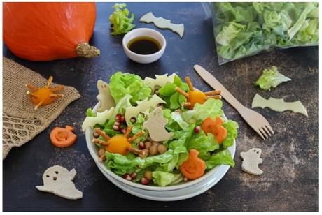 Salade d’Halloween aux feuilles de chêne, pois chiches, potimarron et grenade