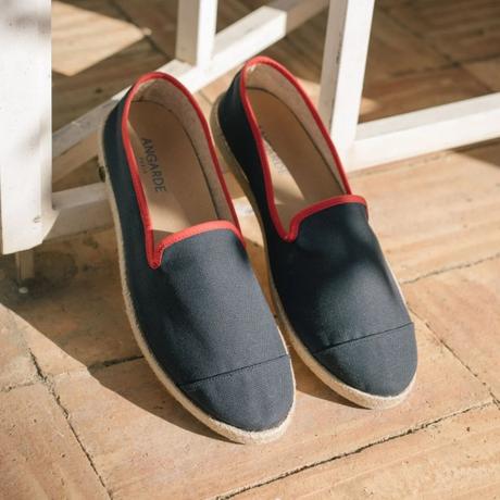 Angarde prend soin de nos pieds avec ses espadrilles et chaussons éco-responsables Angarde prend soin de nos pieds avec ses espadrilles et chaussons éco-responsables