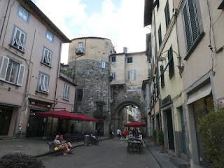 Les charmes tranquilles de Lucca Les charmes tranquilles de Lucca