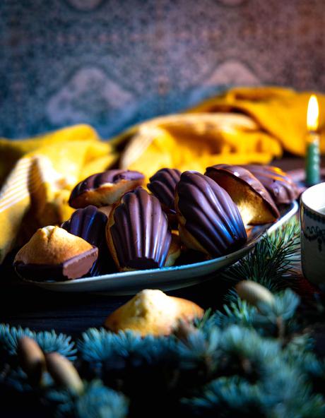 Madeleines en coque de chocolat chocolat noir, gouter enfance, madeleine