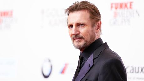 Liam Neeson en vedette d'un nouveau film Naked Gun signé Akiva Schaffer ?