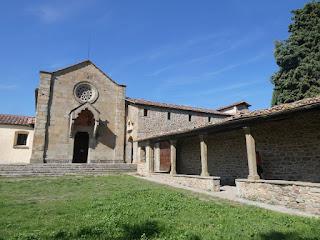 Fiesole: La campagne florentine, la vie monastique et les ruines romaines