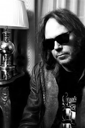 Autour de Neil Autour de Neil