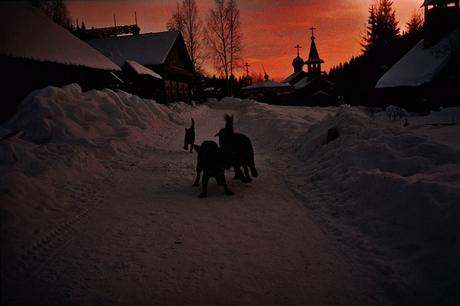 JOHN PETER ASKEW – WE II – PHOTOGRAPHS FROM RUSSIA 1996-2017