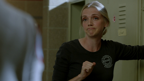 Chicago Med (Saison 8, épisode 4), Chicago Fire (Saison 11, épisode 4), Chicago PD (Saison 10, épisode 4) Chicago Med (Saison 8, épisode 4), Chicago Fire (Saison 11, épisode 4), Chicago PD (Saison 10, épisode 4)