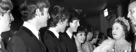 George Harrison ne comprenait pas pourquoi les Beatles ont joué au Royal Variety Performance en 1963 George Harrison ne comprenait pas pourquoi les Beatles ont joué au Royal Variety Performance en 1963
