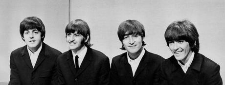 Eric Clapton a déclaré que les Beatles étaient comme une seule personne : ” C’était un phénomène étrange “.