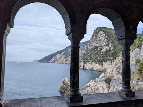 Porto Venere, le port de Vénus. Un texte de Dominique Durandy — 38 photographies Porto Venere, le port de Vénus. Un texte de Dominique Durandy — 38 photographies