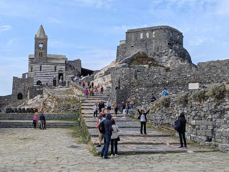 Porto Venere, le port de Vénus. Un texte de Dominique Durandy — 38 photographies Porto Venere, le port de Vénus. Un texte de Dominique Durandy — 38 photographies