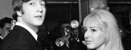 Paul McCartney se souvient que John Lennon aimait les ” femmes fortes “. Paul McCartney se souvient que John Lennon aimait les ” femmes fortes “.