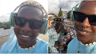 “Un grand talent gaspillé dans les rues”: Kogbagidi stupéfait alors que le mendiant fait un portrait instantané de lui, promet de l’aider